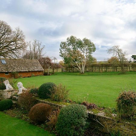 Villa Granary At Rectory Farm Wolford Exterior foto