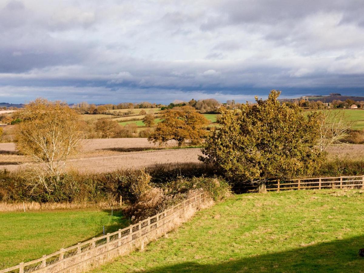 Villa Granary At Rectory Farm Wolford Exterior foto