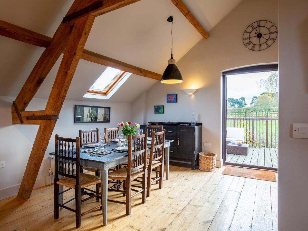Villa Granary At Rectory Farm Wolford Exterior foto